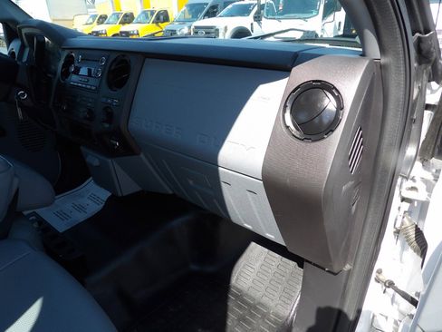 Used 2016 Ford F250 XL image 21