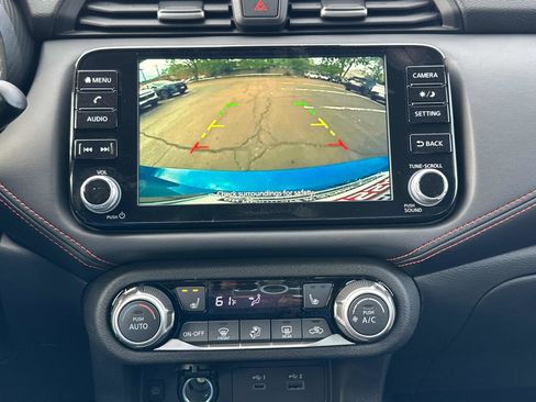 New 2025 Nissan Versa SR w/ Trunk Package image 13