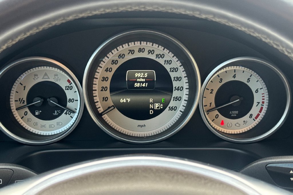 Used 2016 Mercedes-Benz E 350 4MATIC Wagon image 33