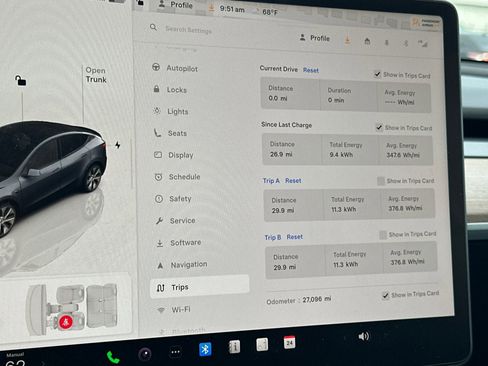 Used 2022 Tesla Model Y Long Range AWD/4WD image 23