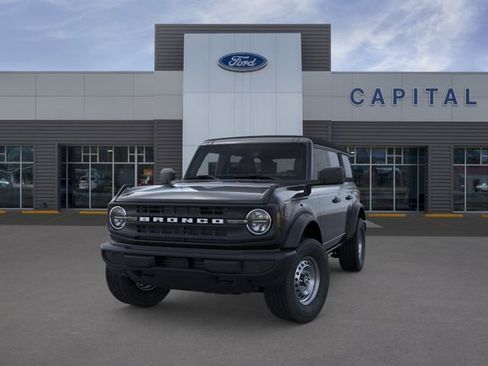 New 2025 Ford Bronco 4-Door image 2