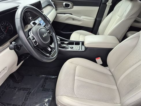 Used 2023 Kia Sorento S AWD/4WD image 11