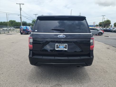 Used 2019 Ford Expedition Limited w/ Equipment Group 303A RWD image 4