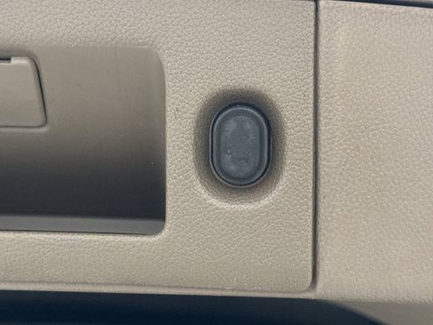 Used 2016 Chevrolet Suburban LTZ image 35