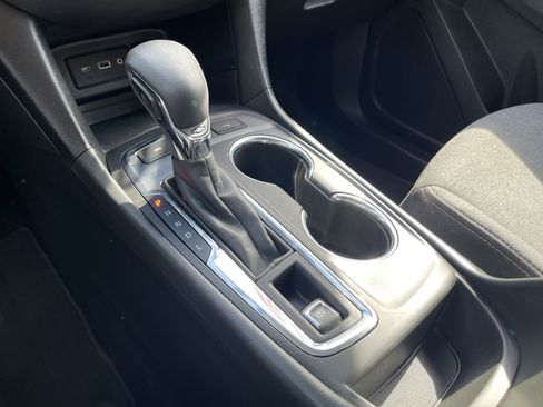 Used 2022 Chevrolet Equinox LT AWD/4WD image 20