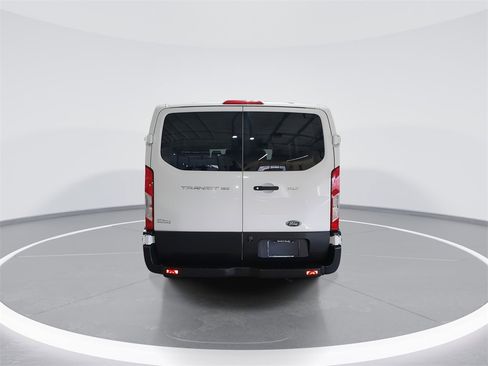 Used 2019 Ford Transit 150 XLT image 7