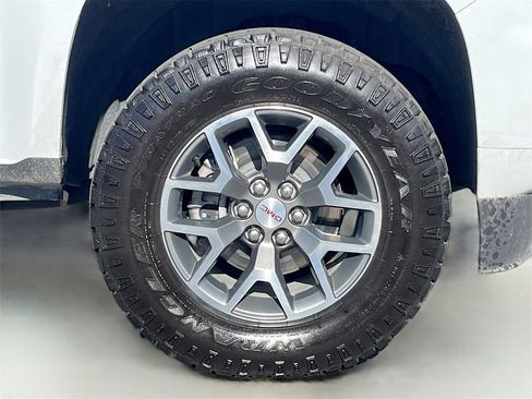 Used 2022 GMC Canyon AT4 w/ Trailering Package image 30