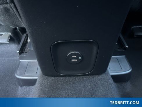 Certified 2021 Ford Escape SE w/ SE Sport Appearance Package image 16