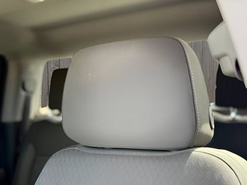 Used 2023 Chevrolet Silverado 1500 Custom RWD image 15