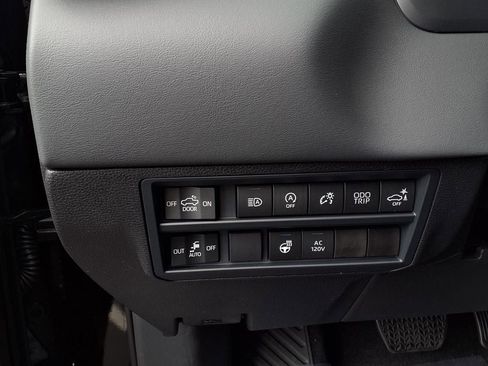 New 2026 Toyota Tundra Platinum AWD/4WD image 12