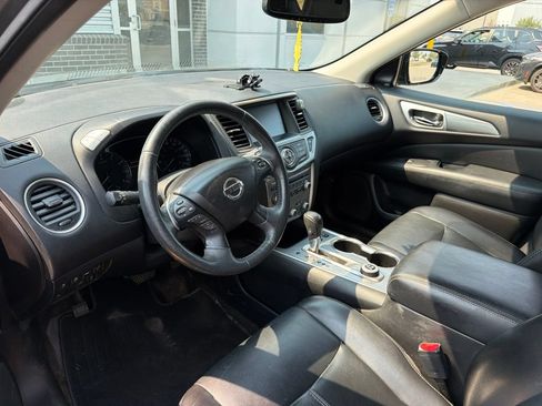 Used 2017 Nissan Pathfinder SL AWD/4WD image 11