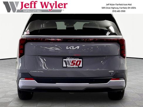 New 2026 Kia Carnival EX FWD image 5