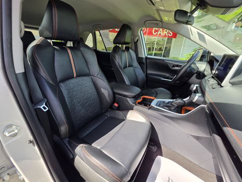 Used 2024 Toyota RAV4 Adventure AWD/4WD image 18