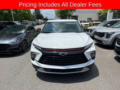 Used 2023 Chevrolet Blazer LT w/ Convenience Package FWD image 2
