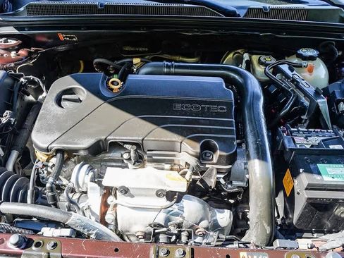 Used 2021 Chevrolet Malibu LT image 29