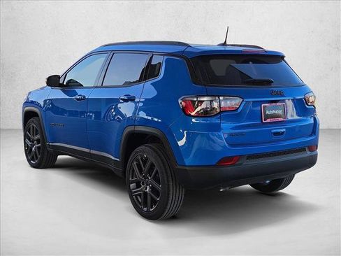 New 2026 Jeep Compass Latitude image 8