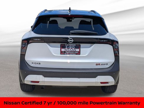 Certified 2025 Nissan Kicks SR w/ SR Premium Package AWD/4WD image 8