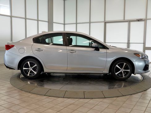 Used 2023 Subaru Impreza 2.0i Premium AWD/4WD image 9