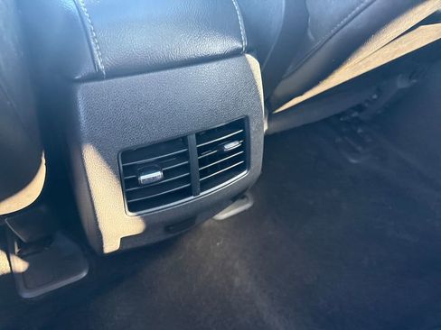 Used 2011 Ford Edge Sport w/ Canadian Touring Pkg image 18