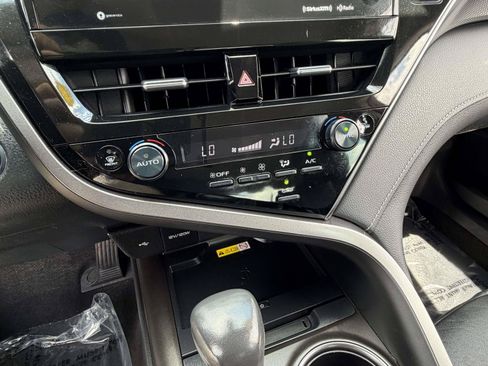 Used 2024 Toyota Camry XSE w/ Cold Weather Package FWD image 10