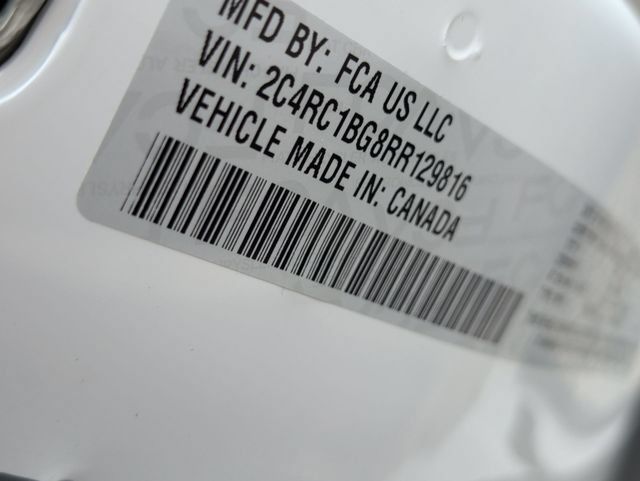 Used 2024 Chrysler Pacifica Touring-L FWD image 34