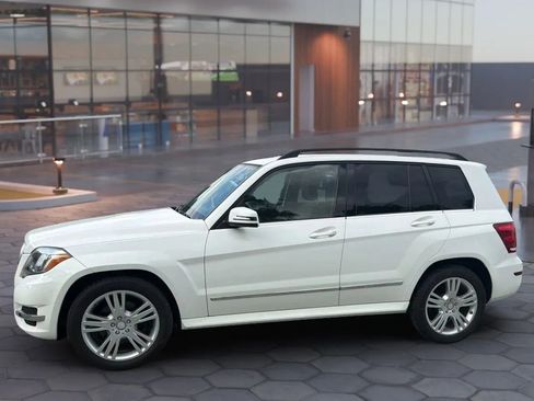Used 2015 Mercedes-Benz GLK 350 2WD image 4