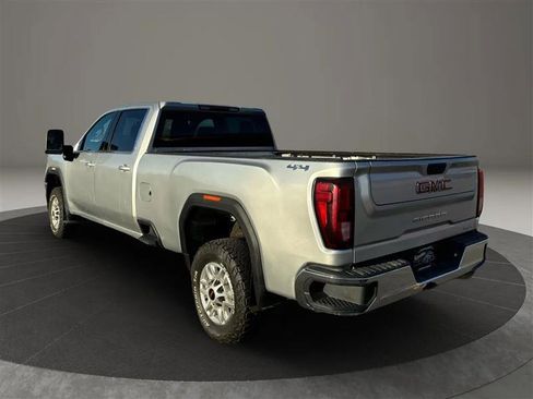 Used 2022 GMC Sierra 2500 SLE image 3