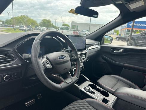Used 2023 Ford Escape ST-Line w/ Tech Pack #1 image 11