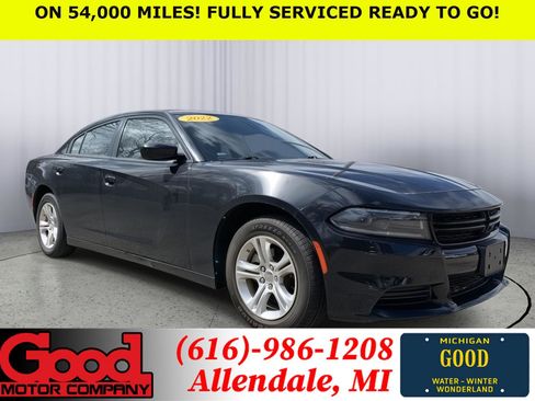 Used 2022 Dodge Charger SXT RWD image 1