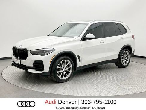 Used 2023 BMW X5 xDrive40i w/ Parking Assistance Package AWD/4WD image 1