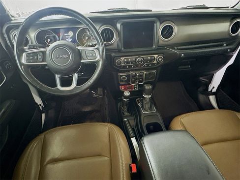 Used 2022 Jeep Wrangler Unlimited Rubicon w/ Steel Bumper Group image 16