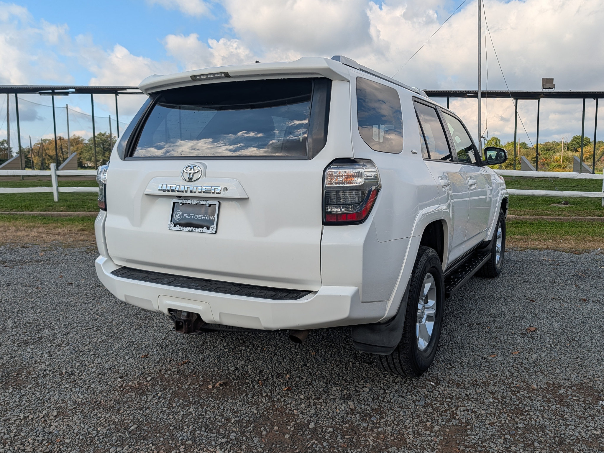 Used 2016 Toyota 4Runner SR5 AWD/4WD image 5