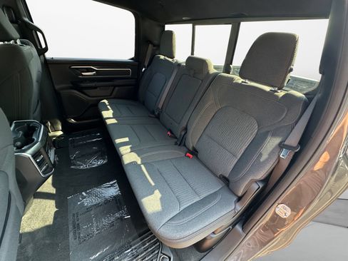 Used 2020 RAM 1500 Big Horn AWD/4WD image 13
