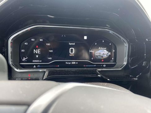 Certified 2022 GMC Sierra 1500 SLT w/ SLT Premium Plus Package image 19