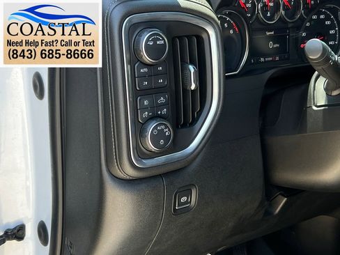 Used 2021 Chevrolet Silverado 1500 LT Trail Boss w/ Convenience Package II AWD/4WD image 11