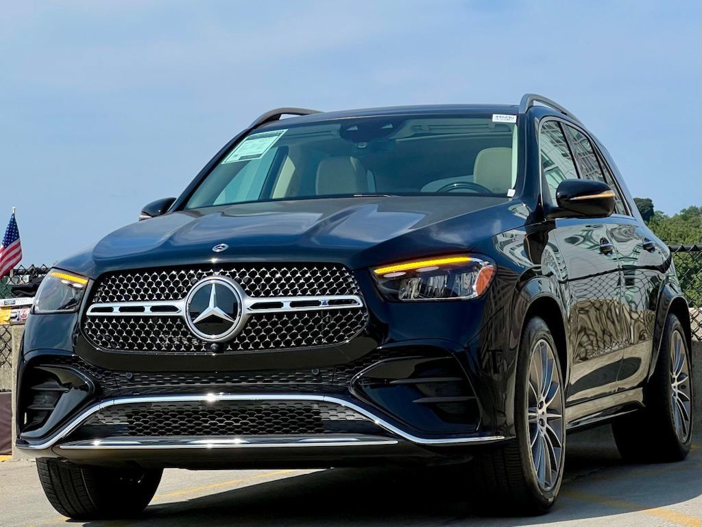 Certified 2024 Mercedes-Benz GLE 450 4MATIC image 4