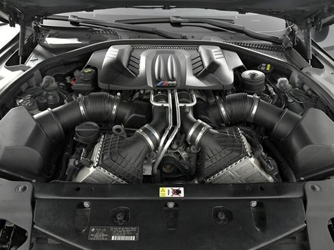 Used 2015 BMW M6 Gran Coupe image 16