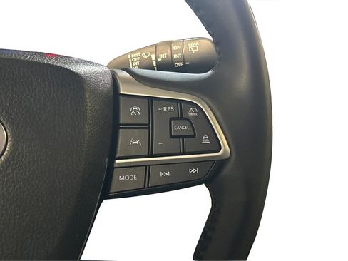 Used 2025 Toyota Grand Highlander XLE image 33