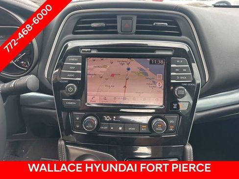 Used 2020 Nissan Maxima SR w/ Sport Mat Group FWD image 15