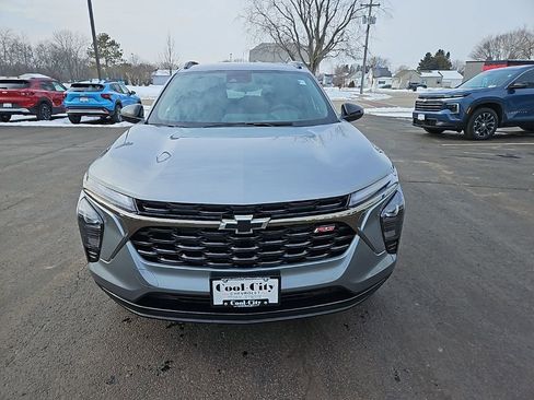 New 2026 Chevrolet Trax RS w/ Driver Confidence Package image 8