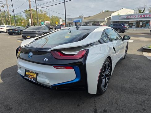 Used 2016 BMW i8 AWD/4WD image 7