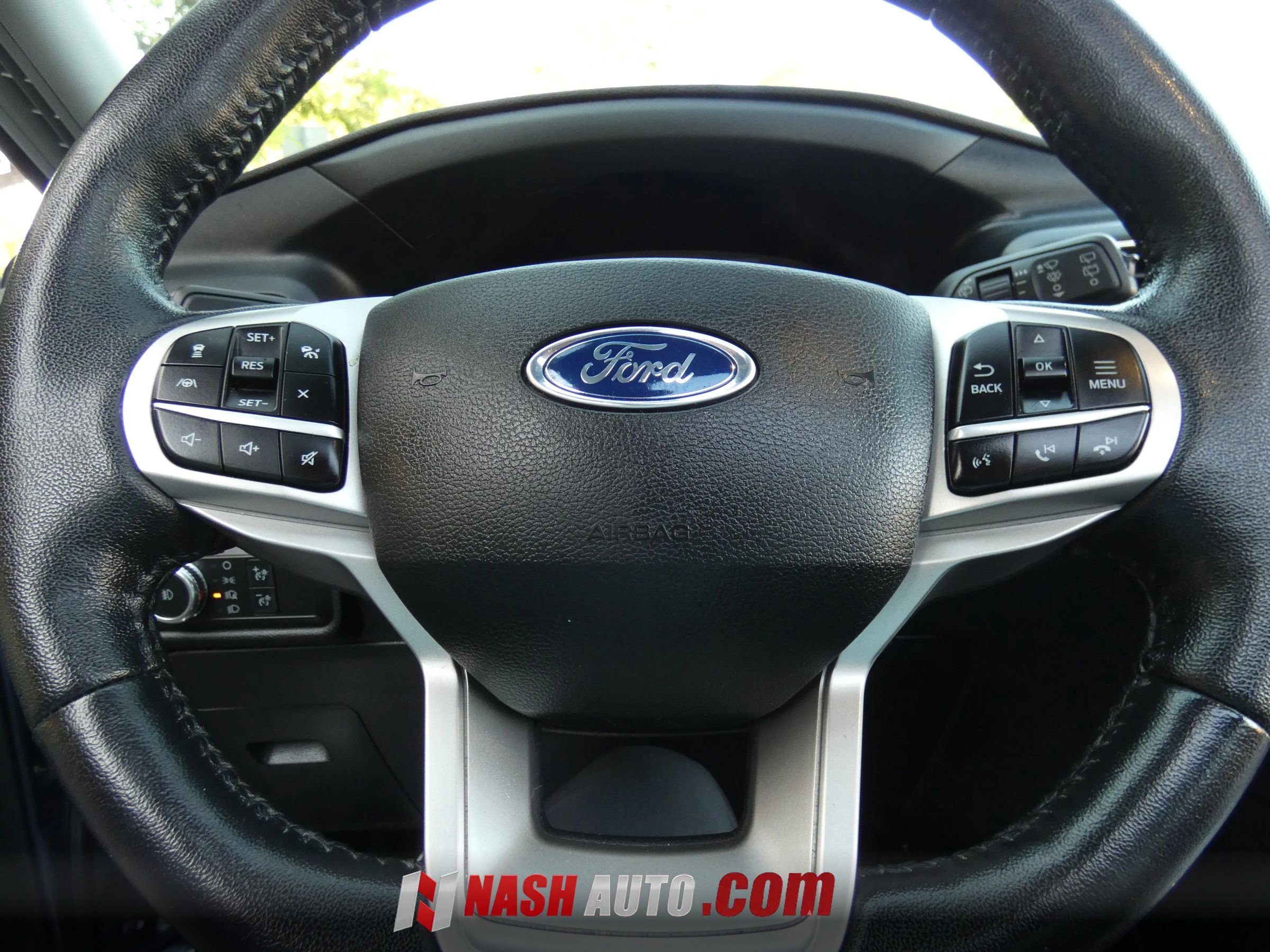 Used 2021 Ford Explorer Limited AWD/4WD image 65