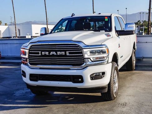 Used 2024 RAM 2500 Laramie AWD/4WD image 4