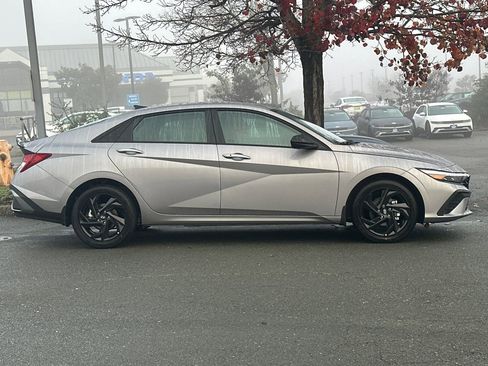New 2026 Hyundai Elantra Sport FWD image 3