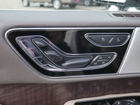 Used 2022 Lincoln Navigator L Reserve image 34