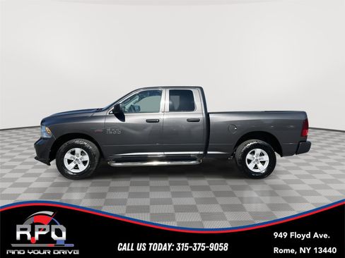 Used 2018 RAM 1500 Express AWD/4WD image 2