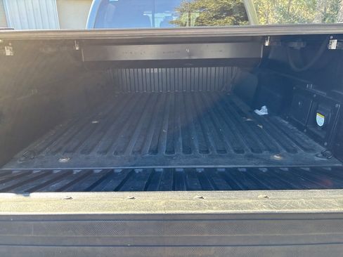 Used 2019 Toyota Tacoma TRD Sport image 31