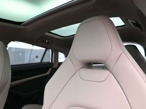 New 2025 Porsche Panamera image 15