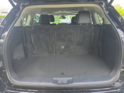 Used 2023 Toyota Highlander XLE AWD/4WD image 38