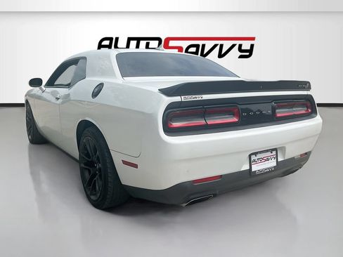 Used 2021 Dodge Challenger R/T Scat Pack RWD image 5